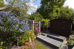 Rear- click for photo gallery